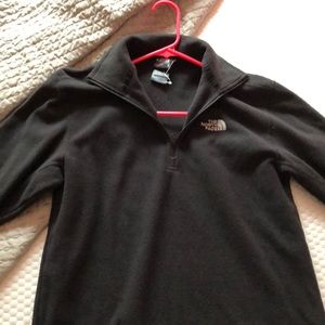 North face sweater size xs warm never worn